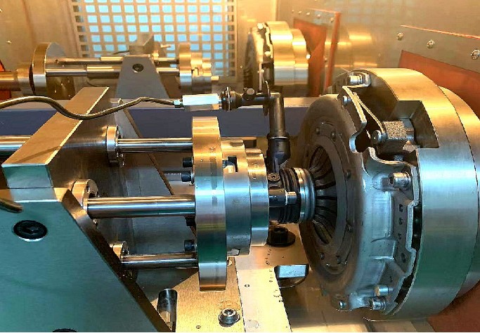 离合器液压分离轴承高低温耐久试验台架